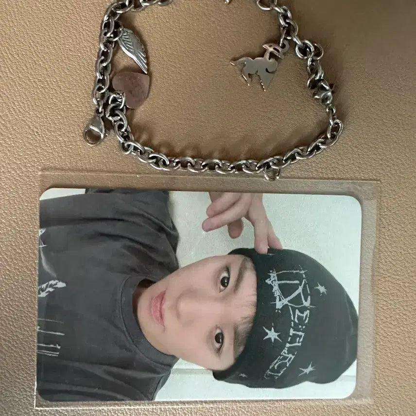 [BUNJANG] Park Jihoon Reflect Full Set (Bracelet + Photocard) / 박지훈 리플렉트 풀세트 (팔찌+포카)