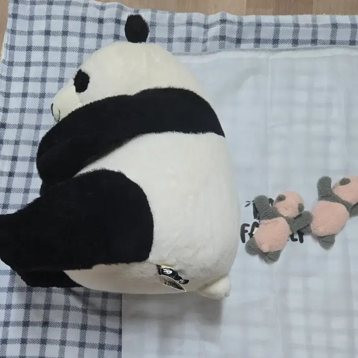 [BUNJANG] Bao Family Ai Bao Doll / 바오패밀리 아이바오 인형 판매합니다 급처