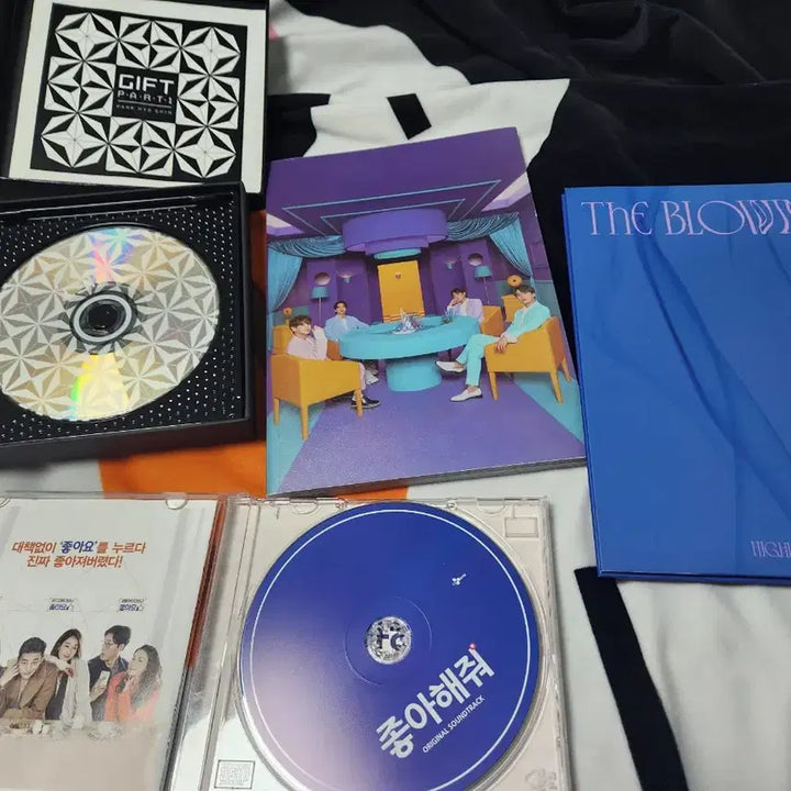 [BUNJANG] Highlight THE BLOWING Album Bundle Set with CD and Photocard / 하이라이트 THE BLOWING 앨범 CD 포토카드 포함 일괄