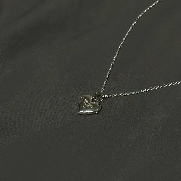 [BUNJANG] T1 Heart Necklace / T1 하트 목걸이 티원 굿즈