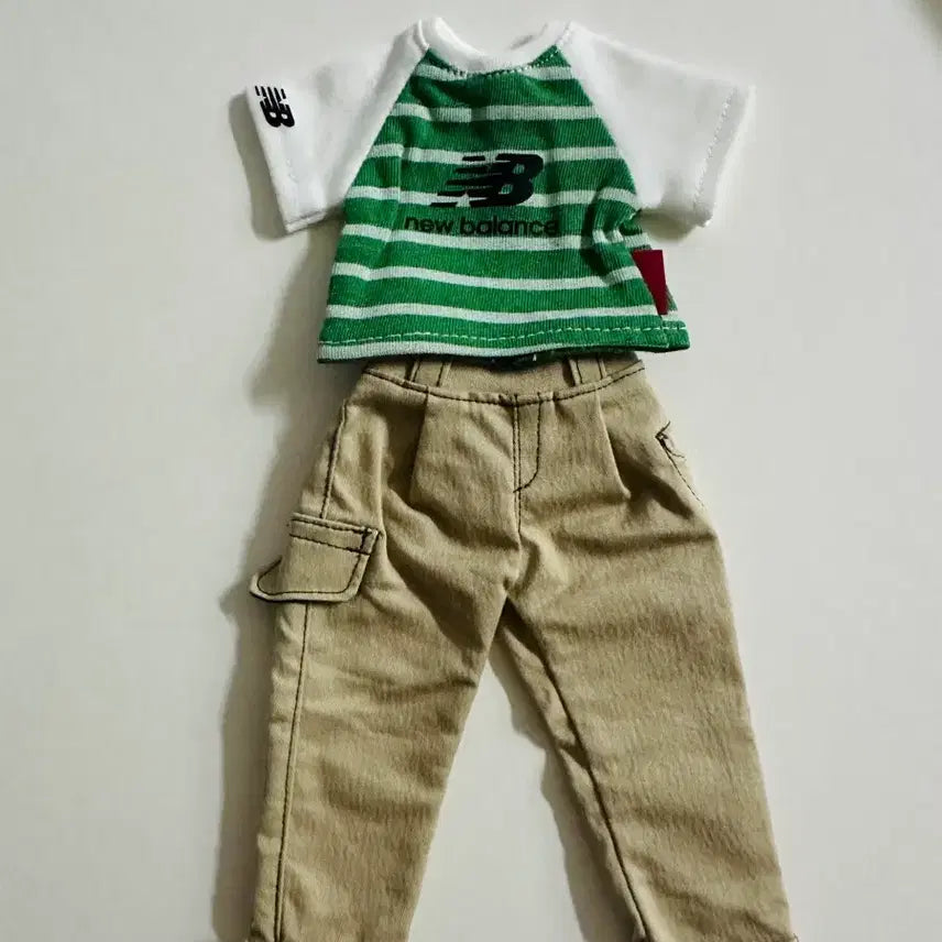 [BUNJANG] Reina Doll Clothes New Balance Top and Cargo Pants Set / 레이나인형 옷