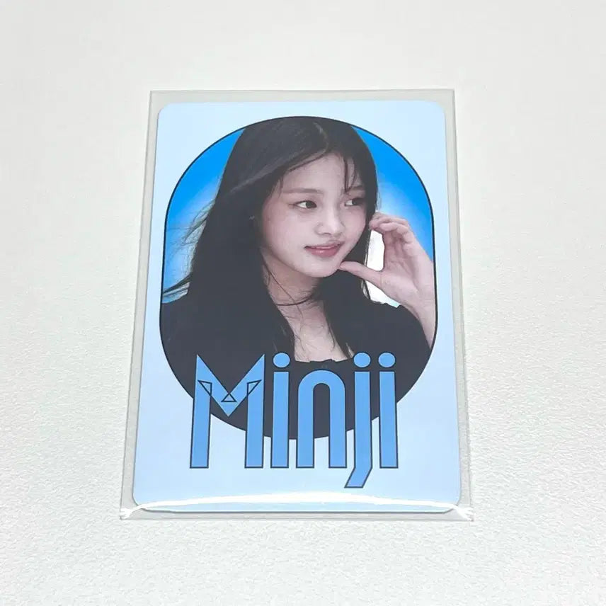 [BUNJANG] NewJeans Minji Taiwan Big Issue Magazine POB Photocard / 뉴진스 민지 대만 빅이슈 잡지 특전 미공포 포카 포토카드