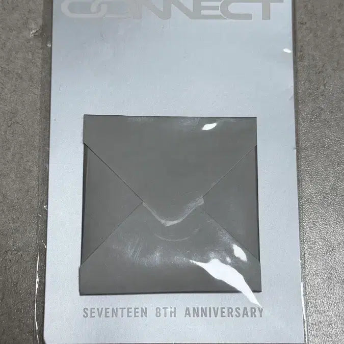 [BUNJANG] SEVENTEEN 8th Anniversary Jeonghan CONNECT Earrings (Sealed) / [미개봉/공식] 세븐틴 8주년 커넥트 정한 귀걸이