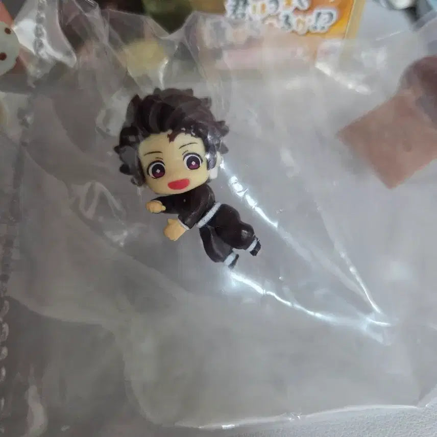[BUNJANG] Demon Slayer Tanjiro Ochaco Figure (Sealed) / [미개봉]귀멸의칼날 오챠토모 컵 위의 피규어 탄지로