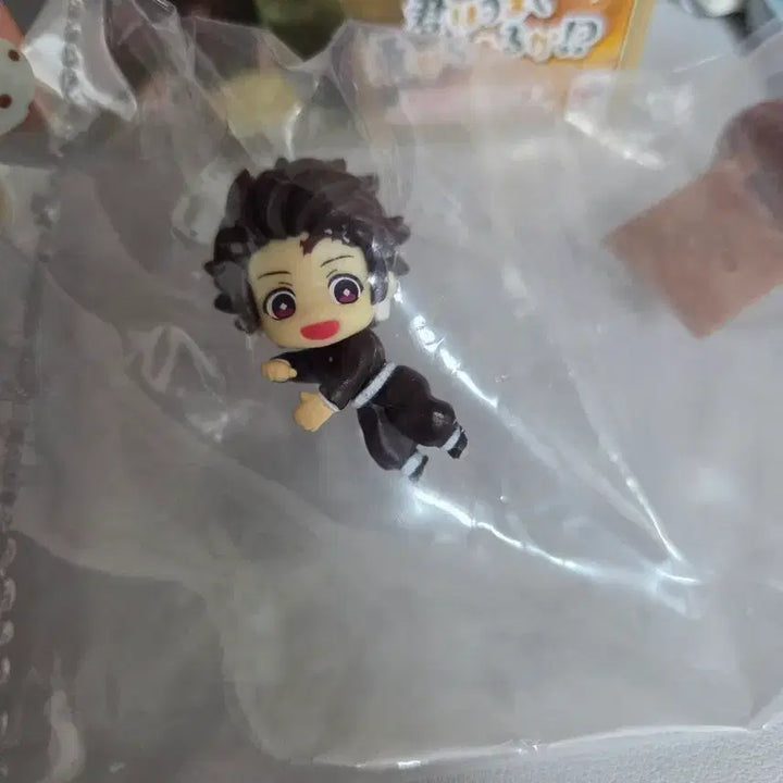 [BUNJANG] Demon Slayer Tanjiro Ochaco Figure (Sealed) / [미개봉]귀멸의칼날 오챠토모 컵 위의 피규어 탄지로