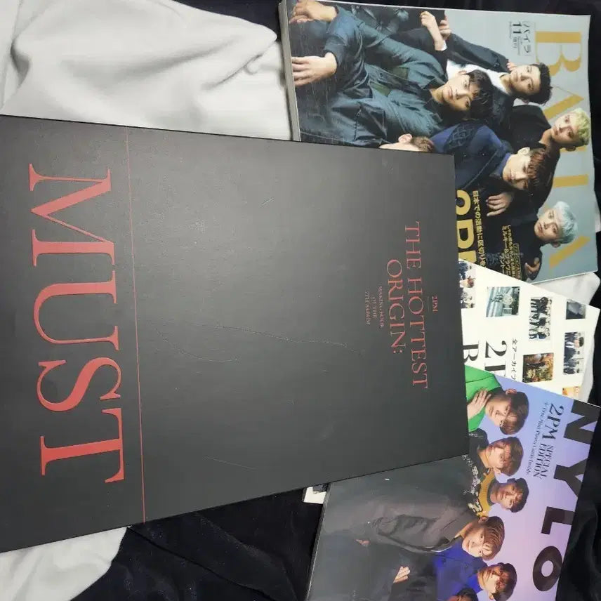 [BUNJANG] 2PM MUST Album Bundle with Bazaar and Nylon Magazines / 2PM MUST앨범 + 바자, 나일론 잡지 포함