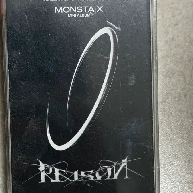 [BUNJANG] MONSTA X REASON Cassette Tape Album (Tape Ver.) / [공식] 몬스타엑스 REASON 카세트테이프 앨범 (MONSTA X TAPE)
