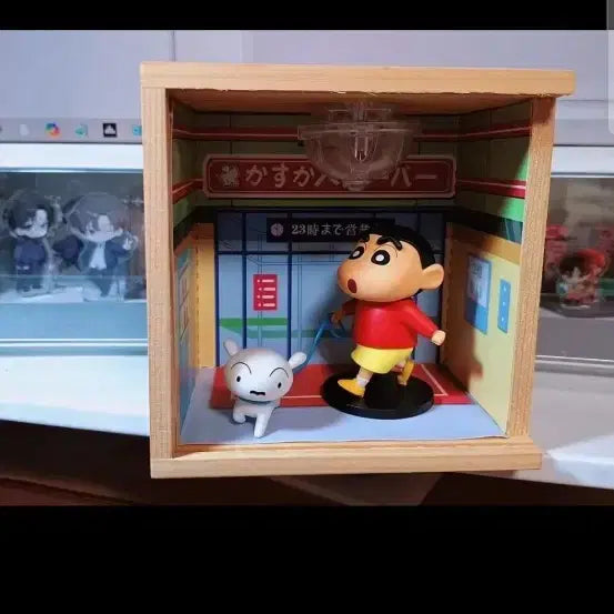 [BUNJANG] 92Toys Crayon Shin-chan Shiro Walking Diorama Figure / 92toys짱구 흰둥이산책(불들어오는 편의점)
