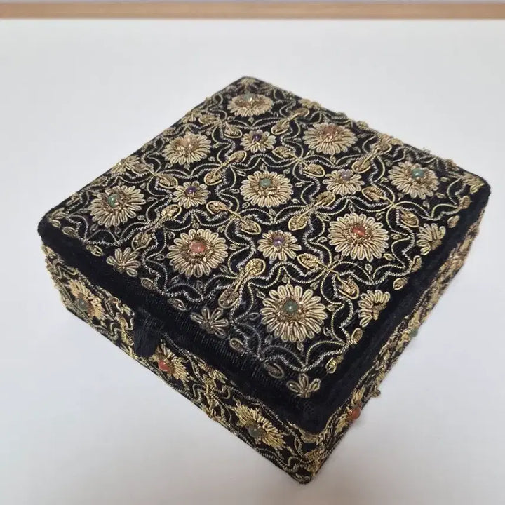 [BUNJANG] Vintage Zardozi Gemstone Case / 빈티지 Zardozi 원석 케이스