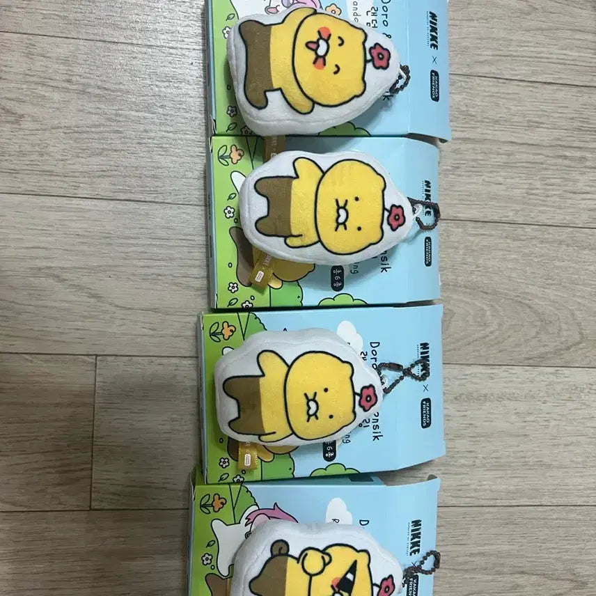 [BUNJANG] K-Pop Kakao Friends Chun-Sik Collaboration Random Keyring Set / 니케 카카오프렌즈 춘식이 콜라보 랜덤 키링 4종 세트팝니다