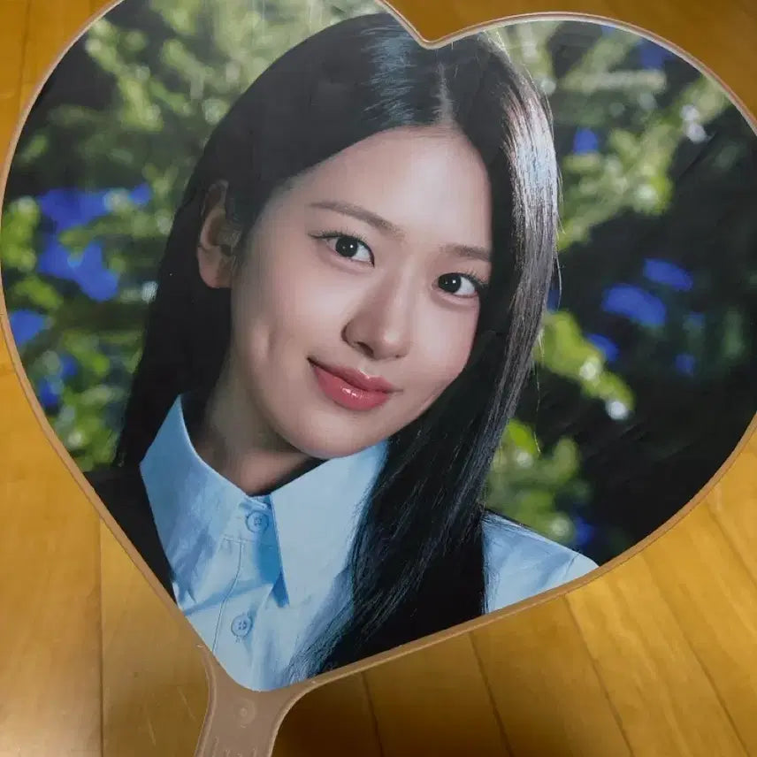 [BUNJANG] IVE (S.C.O.U.T.) Yujin Fan / 아이브 콘서트 (스카우트) 안유진 부채 팝니다!