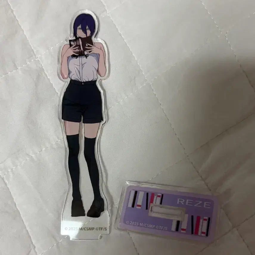 [BUNJANG] Chainsaw Man Reze Reading Acrylic Stand Official Goods / 체인소맨 레제 독서 아크릴스탠드 공식굿즈