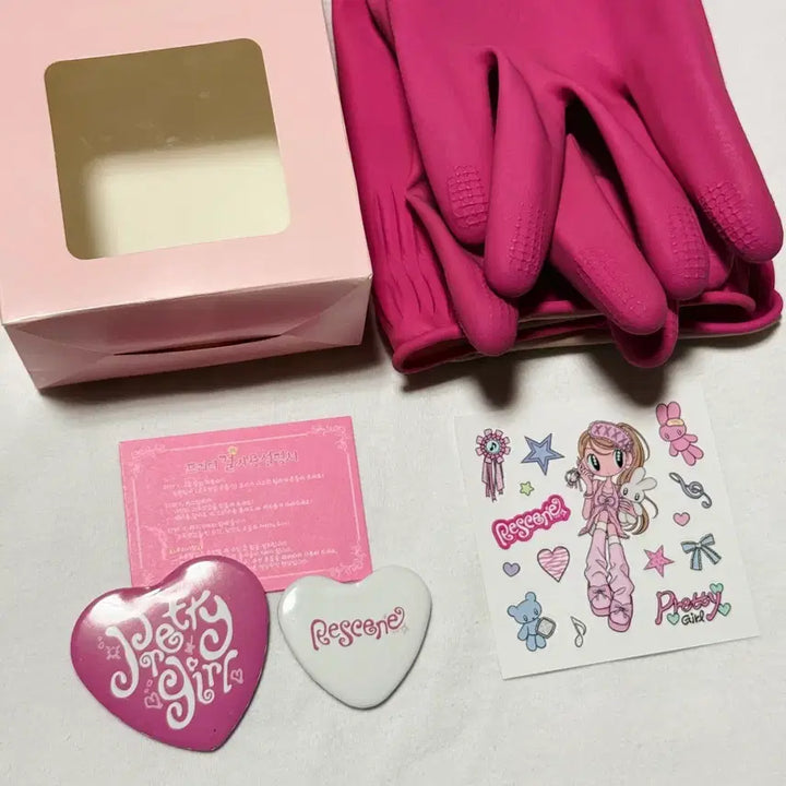 [BUNJANG] Lisence Pretty Girl Rubber Gloves Pin Button Set / 리센느 프리티걸 역조공 고무장갑 핀버튼 세트