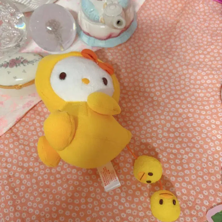 [BUNJANG] Sanrio 2004 Baby Duck Kitty Plush Doll / (8/22일까지 할인)고전 산리오 아기 오리 키티 인형