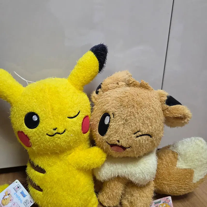 [BUNJANG] Pokemon Pikachu &amp; Eevee Large Plush Set / 포켓몬 피카츄 대형 인형, 이브이 대형 인형 세트