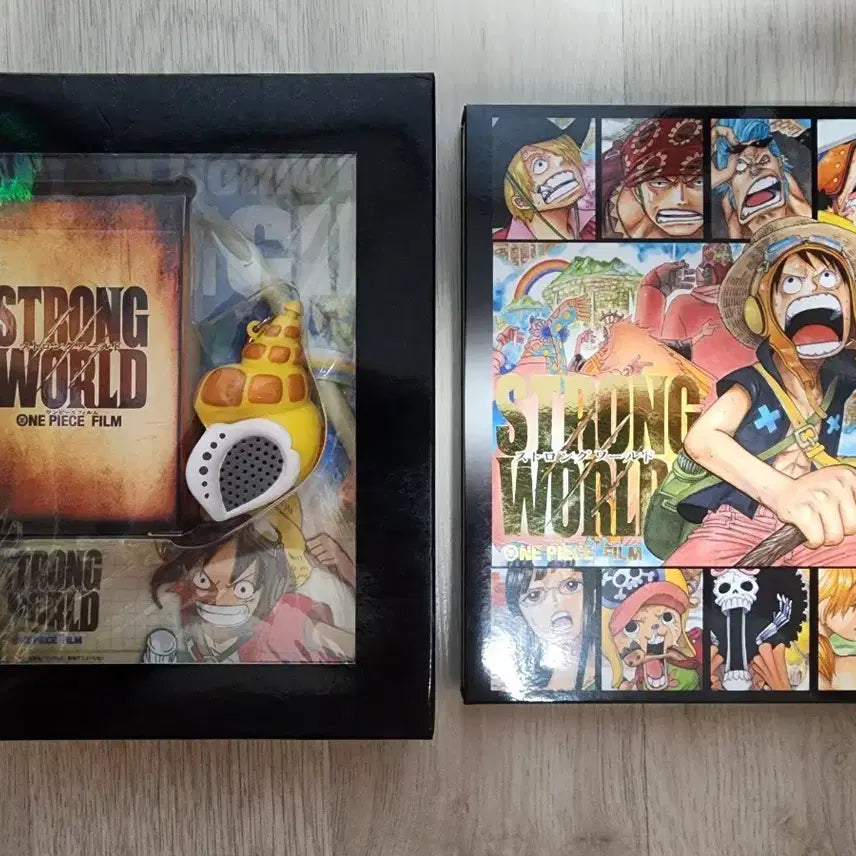 [BUNJANG] One Piece Film: Strong World Blu-ray with Goods / 원피스 필름 스트롱월드 블루레이 굿즈 포함