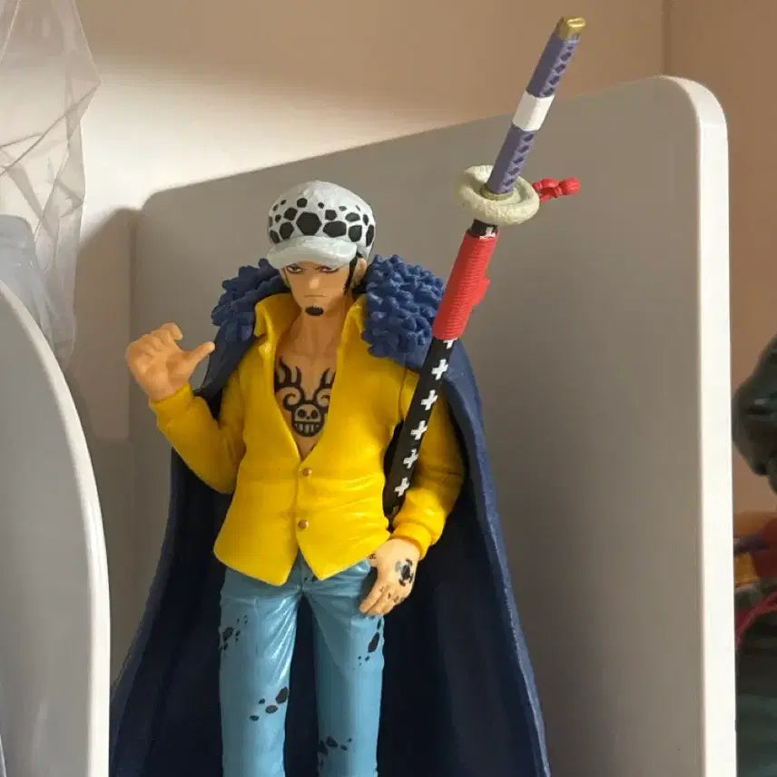 [BUNJANG] One Piece Trafalgar Law Figure / 원피스 로우 피규어