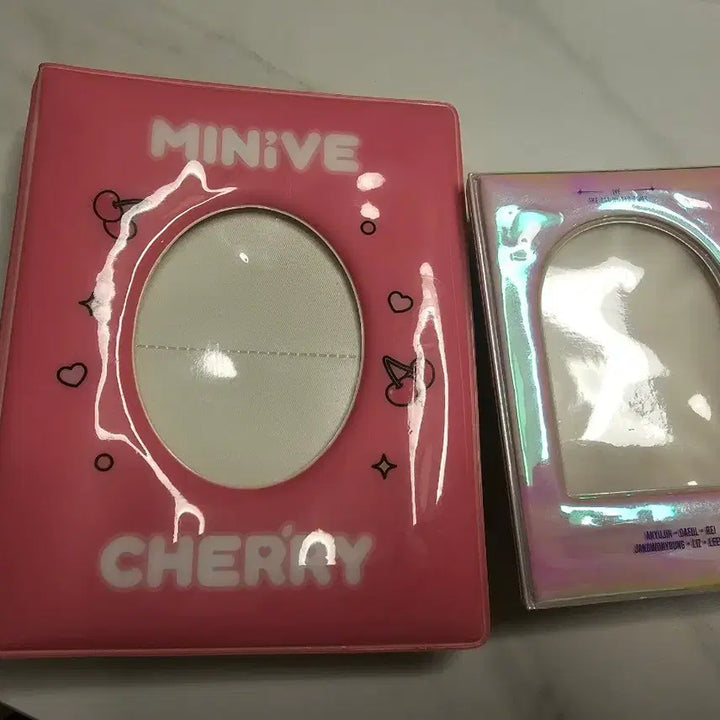 [BUNJANG] IVE Minive Cherry Photocard Binder / 아이브 미니브 체리 포토카드 바인더