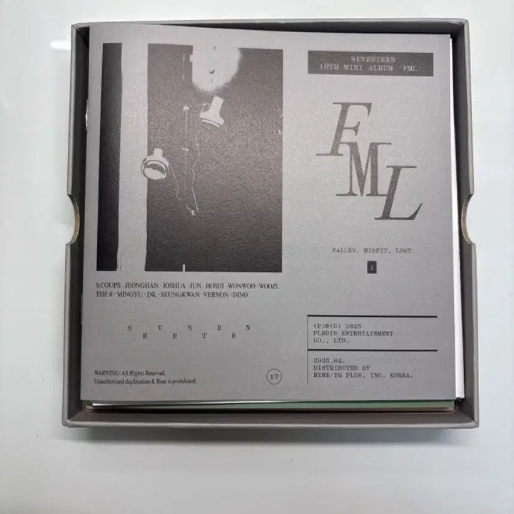 [BUNJANG] SEVENTEEN SEVENTEEN FML 10th Mini Album / 세븐틴 SEVENTEEN FML 10집 미니앨범