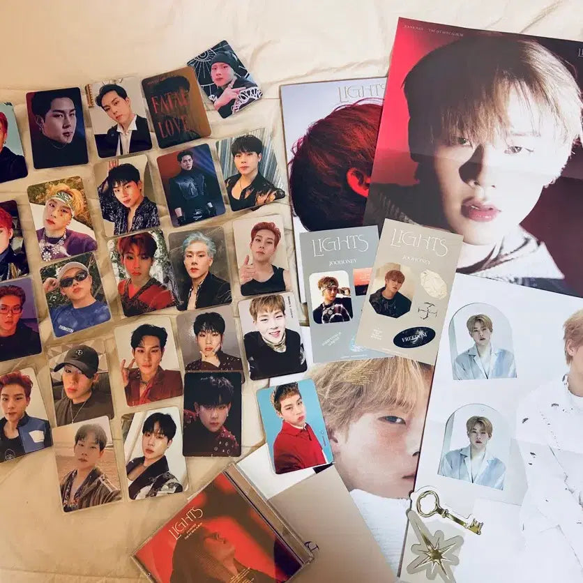 [BUNJANG] MONSTA X Joohoney LIGHTS Album Bundle Set / 몬스타엑스 주헌 라이츠 앨범 일괄