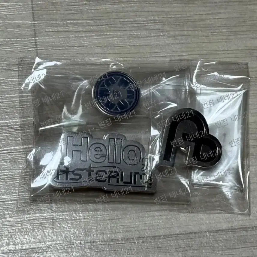 [BUNJANG] PLAVE 6th Summer Fanconcert Flea Badge Set / 플레이브 여섯번째여름, 팬콘, 플리 뱃지 총 3개 세트 양도