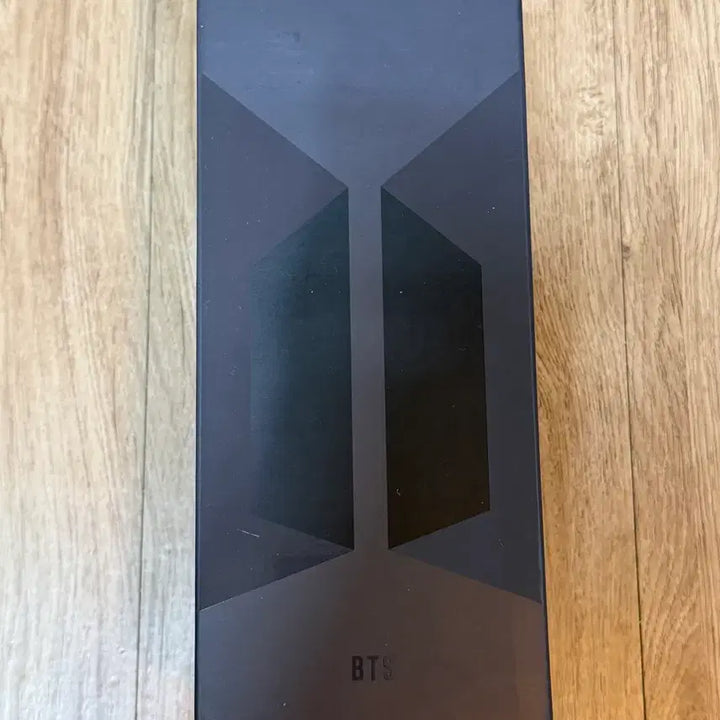 [BUNJANG] BTS J-Hope HOPE ON THE STAGE T-Shirt &amp; ARMY Bomb / BTS 제이홉 HOPE ON THE STAGE 티셔츠 &amp; 아미봉