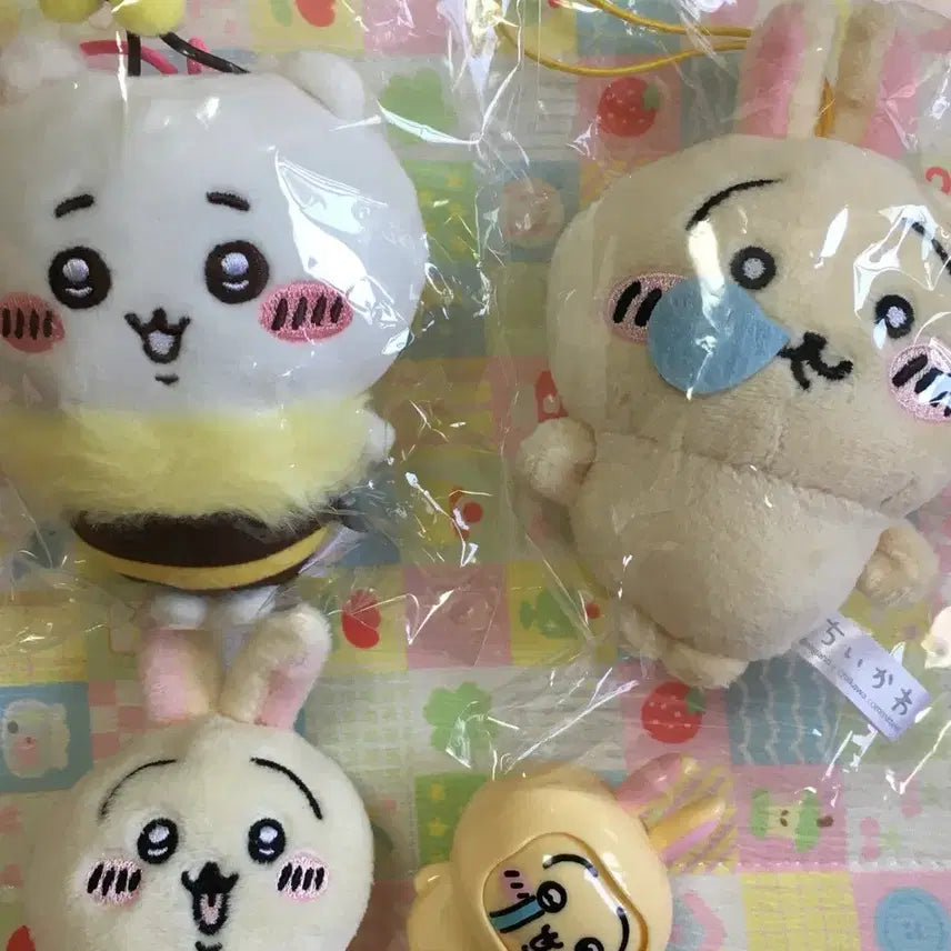 [BUNJANG] Chiikawa Usagi Plush Keychain Random Figure Set / 먼작귀 치이카와 우사기 인형 키링 랜덤 피규어