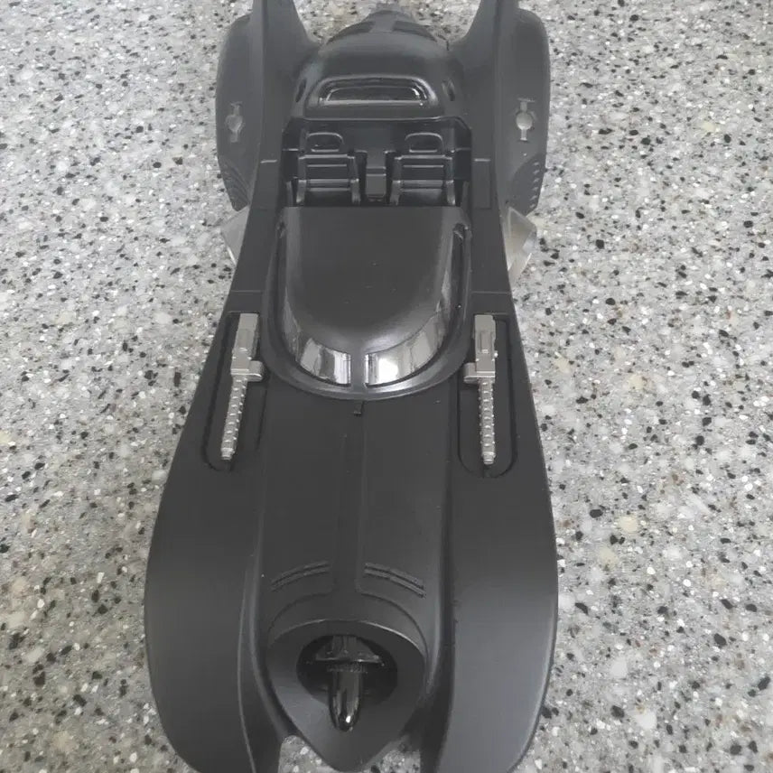 [BUNJANG] Batman Movie Batmobile 1/24 Diecast Model / 배트맨 영화 배트모빌 1/24다이캐스트