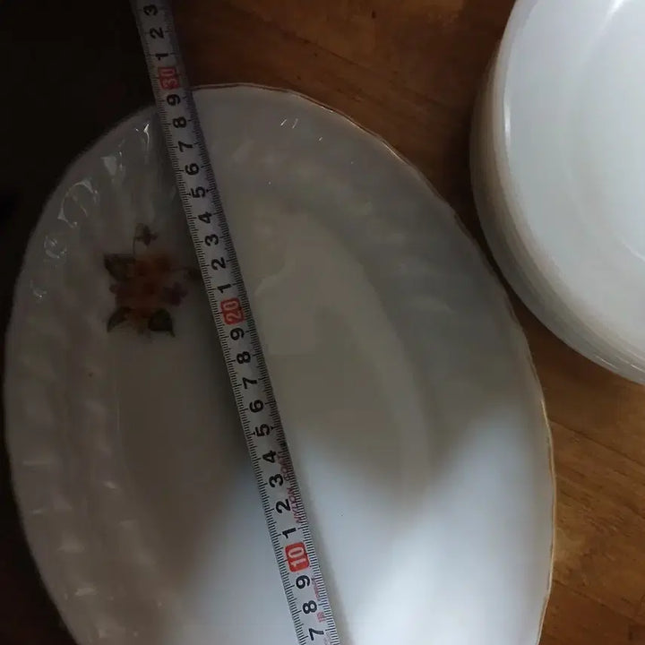 [BUNJANG] Vintage Milk Glass Dinnerware Set (42 Pieces) / 빈티지밀크크라스식기42점일괄