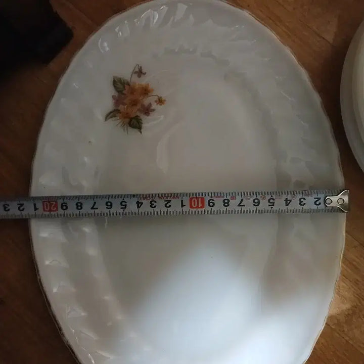 [BUNJANG] Vintage Milk Glass Dinnerware Set (42 Pieces) / 빈티지밀크크라스식기42점일괄