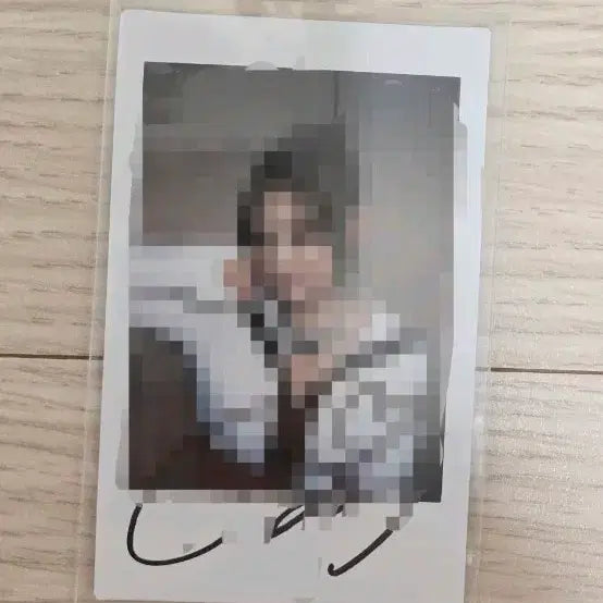[BUNJANG] Rescene Minami Signed Polaroid Photocard / 뮤뱅 공방 착) 리센느 Rescene 미나미 싸인 폴라로이드 | 포카 싸폴 사인 리브 미나미 메이 제나 앨범 미공포