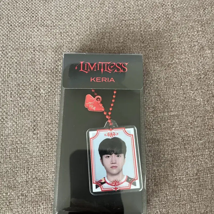 [BUNJANG] T1 Keria ID Photo Keychain / 새상품) 티원 케리아 증명사진 키링