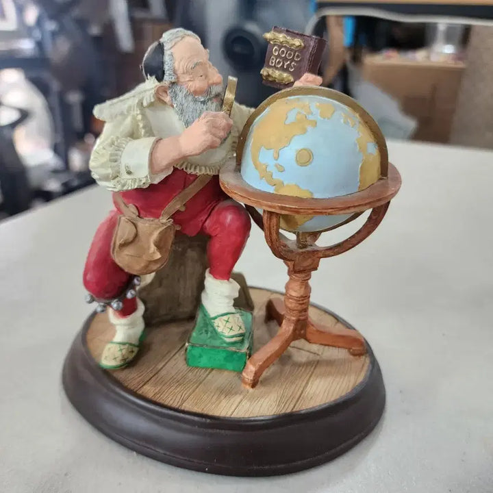 [BUNJANG] 1994 Norman Rockwell Santa Claus Classic Collection Resin Figurine (15cm) / 1994년 USA 노먼록웰 산타클로스 클래식 콜렉션 수지(딱딱한 프라스틱 계통) 높이15cm