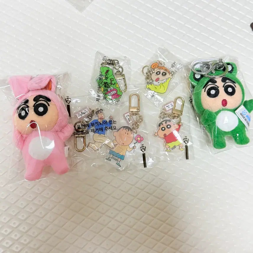 [BUNJANG] Crayon Shin-chan Acrylic Keyring Figure Doll Bundle Set / 짱구 아크릴 키링 피규어 인형 키링 일괄