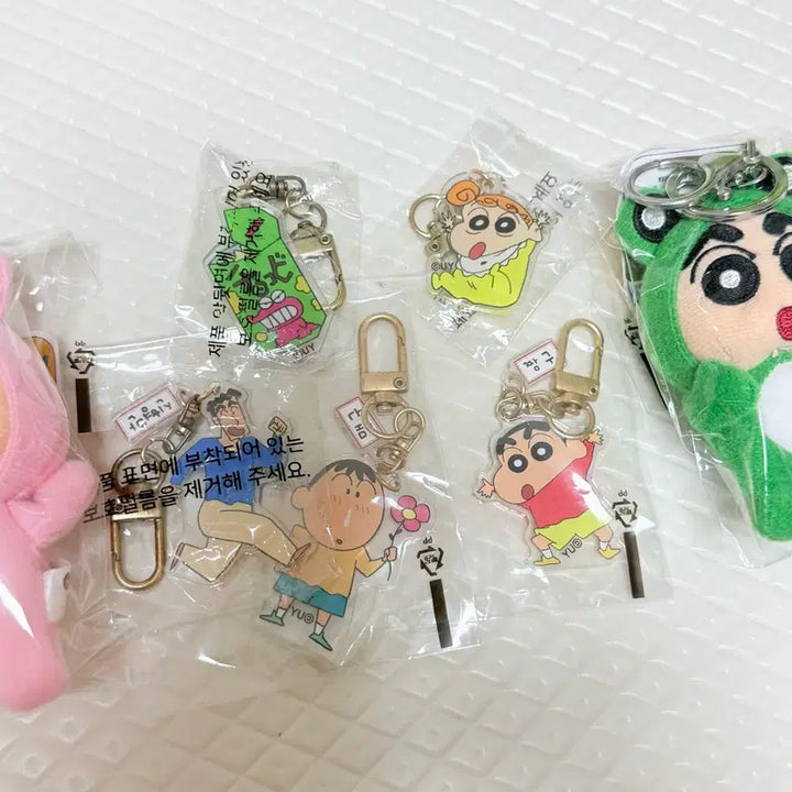 [BUNJANG] Crayon Shin-chan Acrylic Keyring Figure Doll Bundle Set / 짱구 아크릴 키링 피규어 인형 키링 일괄