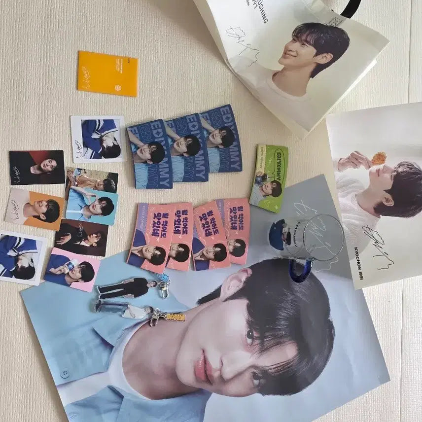 [BUNJANG] Byun Woo Seok Goods Bundle Set / 변우석 굿즈 이것저것 (이디야컵 새상품)
