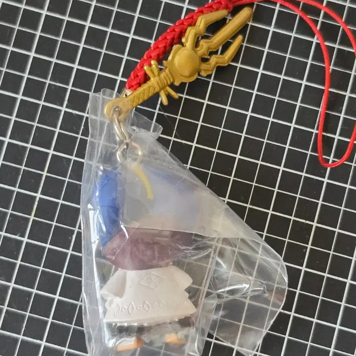 [BUNJANG] Bleach Mayuri Kurotsuchi Zanpakuto Keychain Strap / [새상품] 블리치 고전 키링 스트랩 마유리 피규어 참백도