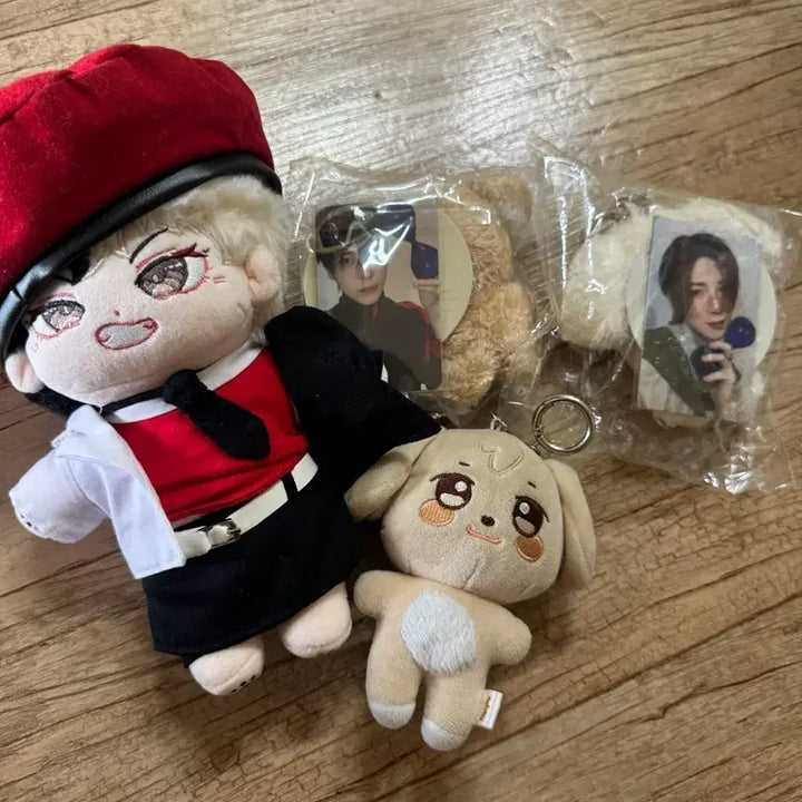 [BUNJANG] ATEEZ Yunho Yeosang Hongjoong Doll Bundle Set Photocards / 에이티즈인형 윤호인형2 여상인형1 포카2장 홍중캡틴인형 일괄