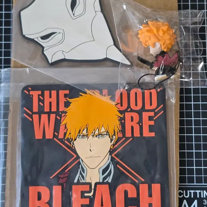 [BUNJANG] Bleach Ichigo Classic Keychain, Figure, Strap &amp; Coaster Bundle Set / [3종 일괄 /새상품] 블리치 이치고 고전 키링 피규어 스트랩 코스터