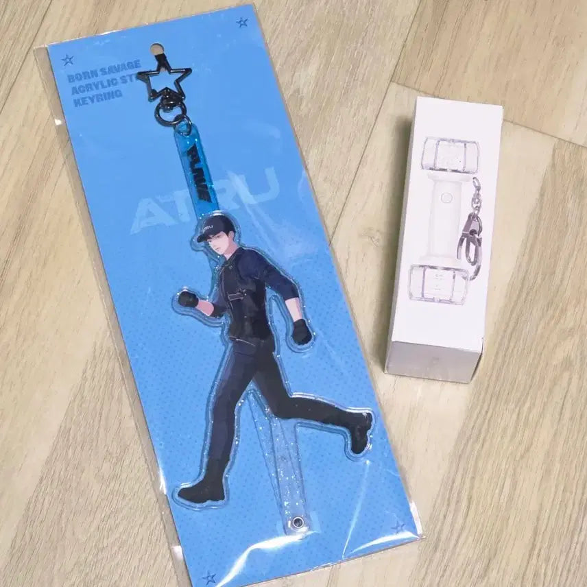 [BUNJANG] Plaev Calpatu Acrylic Stick, Cheer Stick Keyring, Mini Ayong / 플레이브 칼파투 아크릴스틱 예준, 응원봉 키링 미니 아뵹