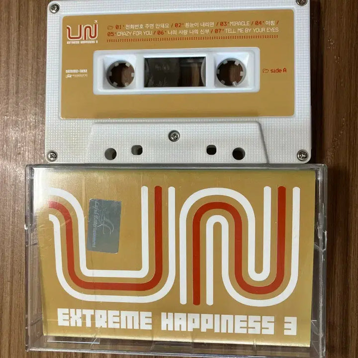 [BUNJANG] UN EXTREME HAPPINESS 3 Cassette Tape / UN EXTREME HAPPINESS 3 카세트 테이프