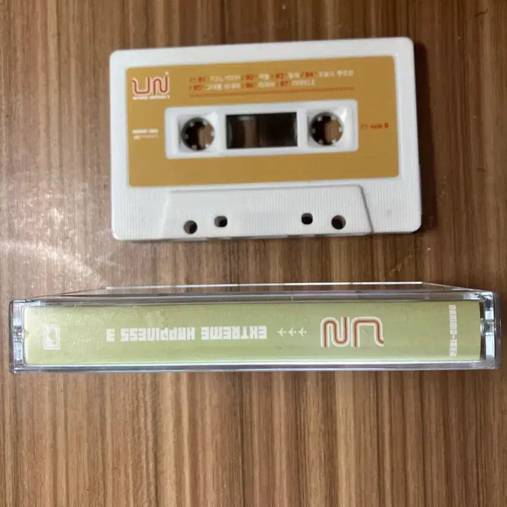 [BUNJANG] UN EXTREME HAPPINESS 3 Cassette Tape / UN EXTREME HAPPINESS 3 카세트 테이프