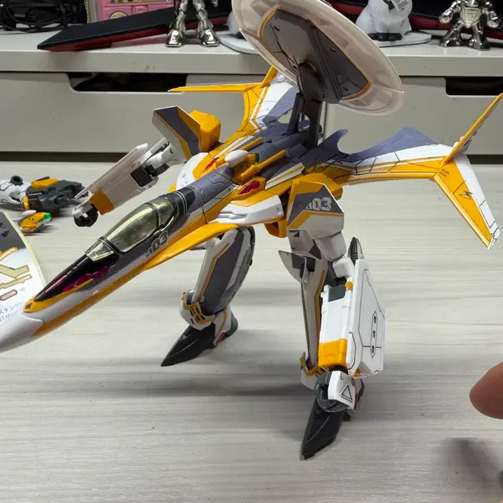 [BUNJANG] HG VF-31E Siegfried (Chuck Mustang&