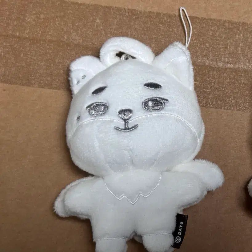 [BUNJANG] DAY6 Young K Youngest Angel Keyring / 데이식스 영케이 영기스트 키링 천사 케 (데멀)