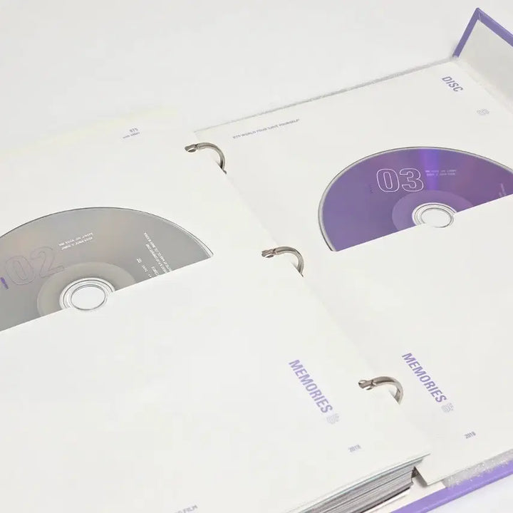 [BUNJANG] BTS Memories 2018 DVD V &amp; Jungkook Photocard Set / 포카 2장) 메모리즈 2018 방탄 momories bts 뷔 정국 v jungkook dvd 디비디