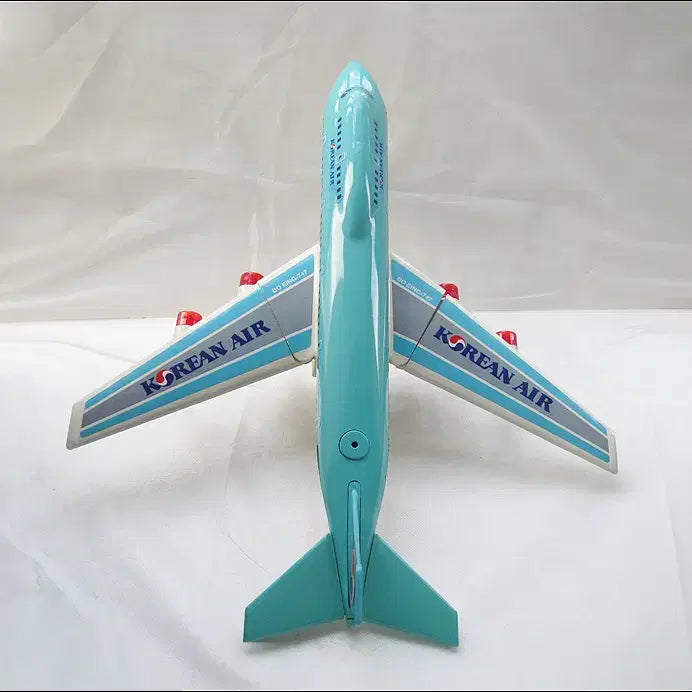 [BUNJANG] Korean Air Boeing 747 Jumbo Airplane Model (45cm x 38cm) / 돈키호테 대한항공 45cm X 38cm 대형 보잉747 점보 비행기