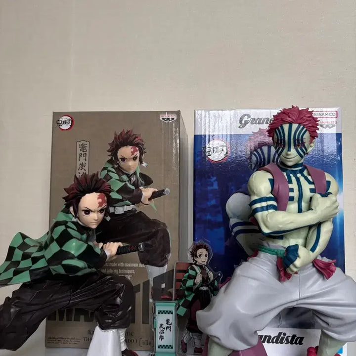 [BUNJANG] Demon Slayer Tanjiro Akaza Maxetic Figure &amp; Acrylic Bundle Set / (일괄 택포3.2)귀멸의 칼날 탄지로 아카자 맥시매틱 피규어&amp;아크릴 팝니다