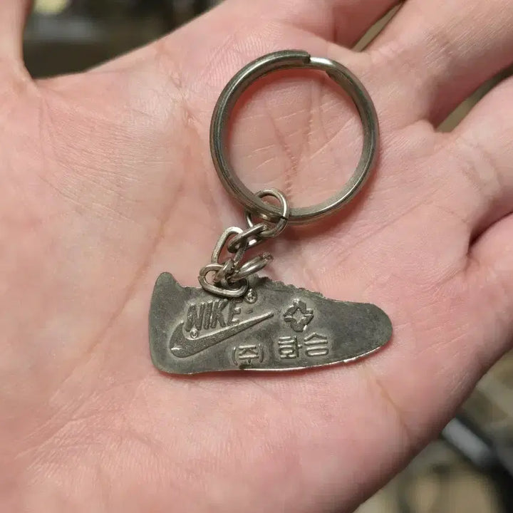[BUNJANG] Nike Sneaker Keychain / 나이키 운동화 열쇠고리