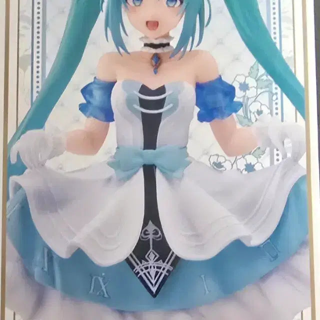 [BUNJANG] Hatsune Miku Wonderland Cinderella Figure / 하츠네 미쿠 원더랜드 신데렐라 피규어 판매합니다