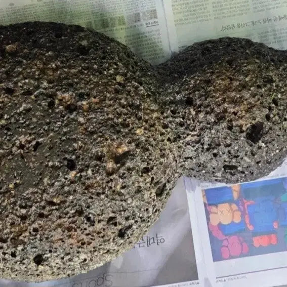 [BUNJANG] Basalt Gourd Water Basin / 현무암 표주박 물확